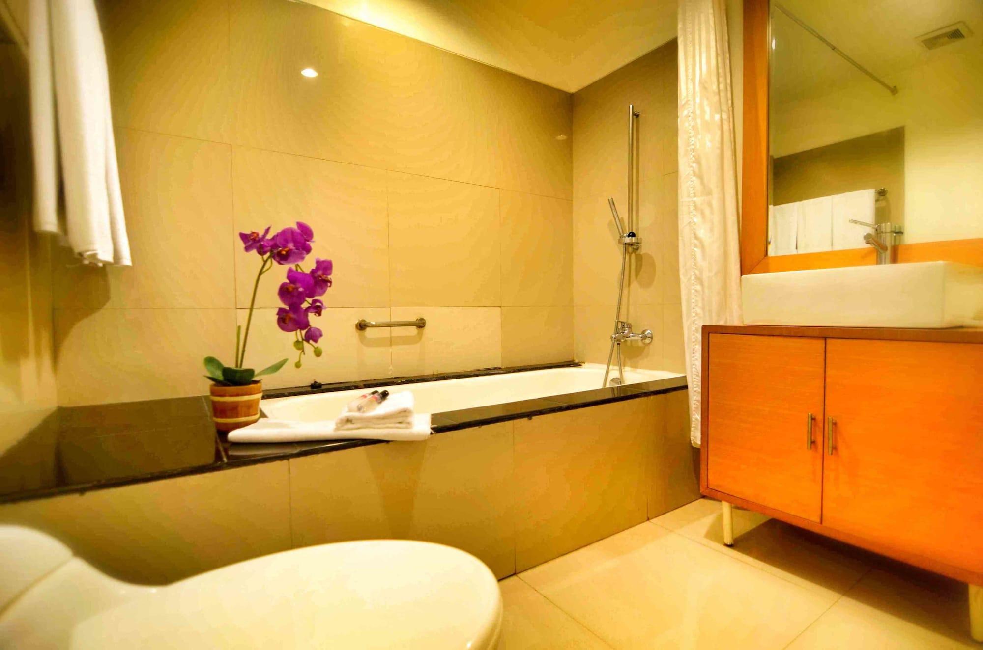 Sunset Residence And Condotel Kuta  Exterior photo