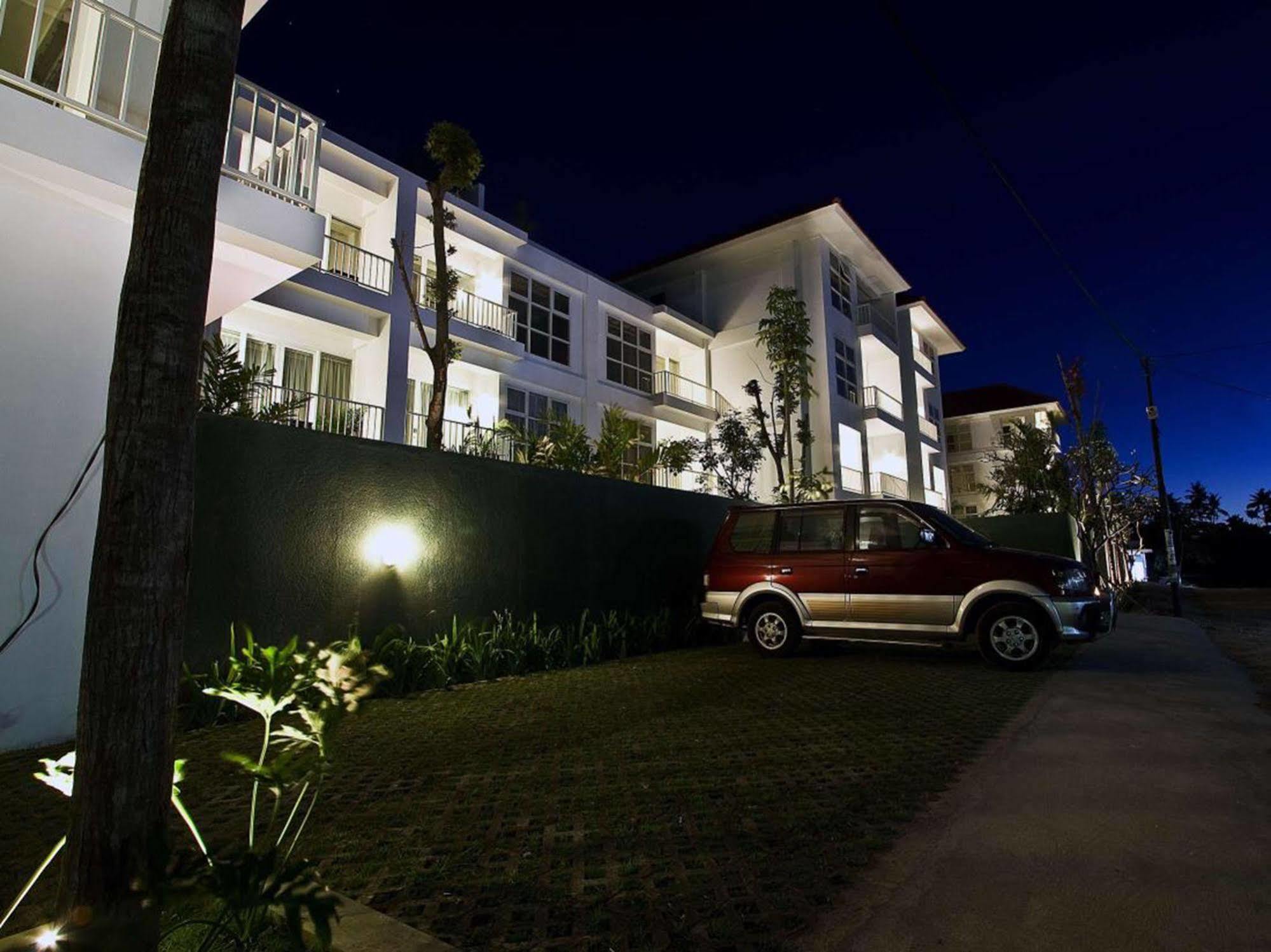 Sunset Residence And Condotel Kuta  Exterior photo